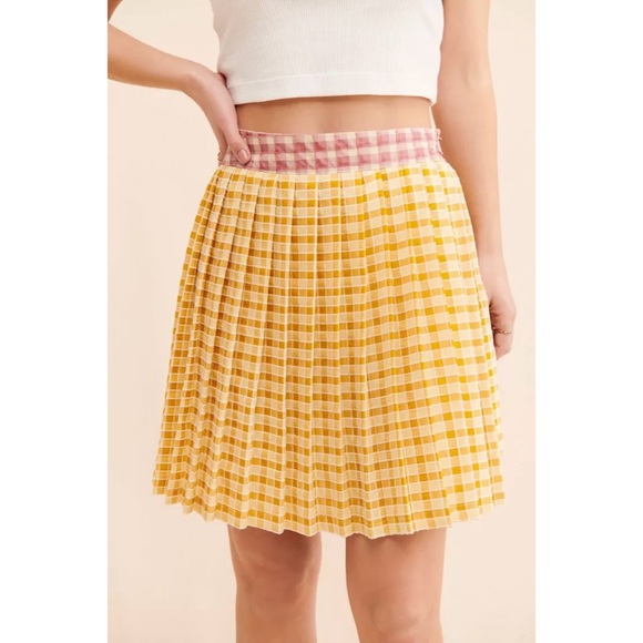Lisa Says Gah for Nuuly Yellow Plaid Women's Skirt - Picture 2 of 4